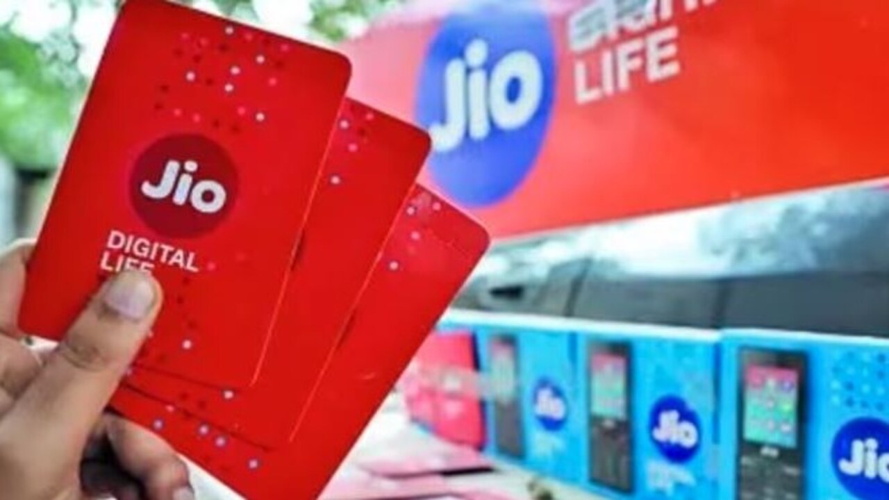 Free Recharge 2025: Smart Ways To Get Free Mobile Recharge This Year